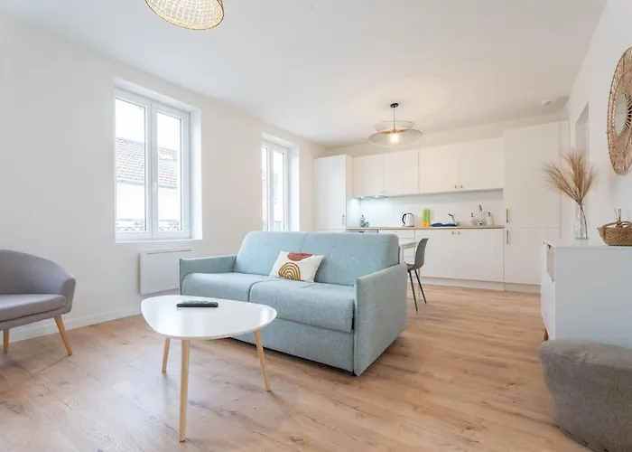 Very Nice Apartment For 6 People, Free Macon Park